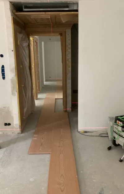 Parquet à grande et large lame spéciale hygrométrie contrôlé.