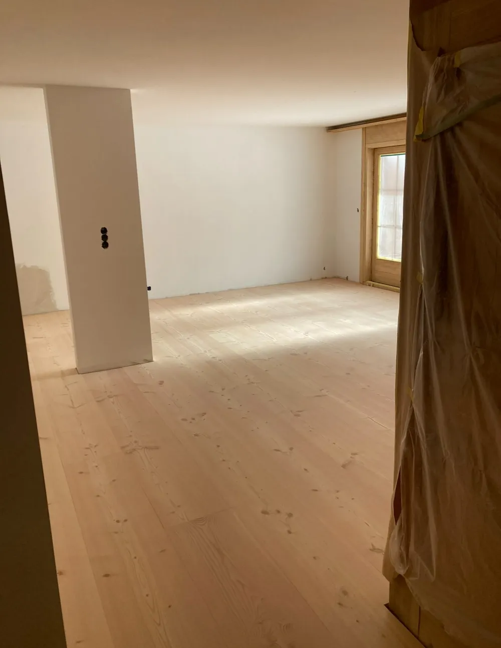 Parquet pin à lames larges – photo 2
